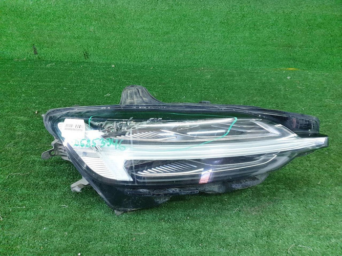 Фара правая Volvo S60 3 (2018-н.в.) LED
