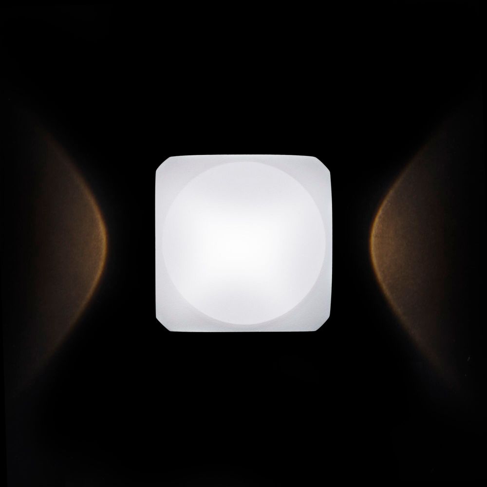 Архитектурный светодиодный светильник Maytoni   O015WL-L4W