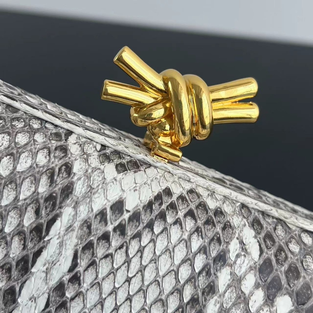Bottega Veneta Knot