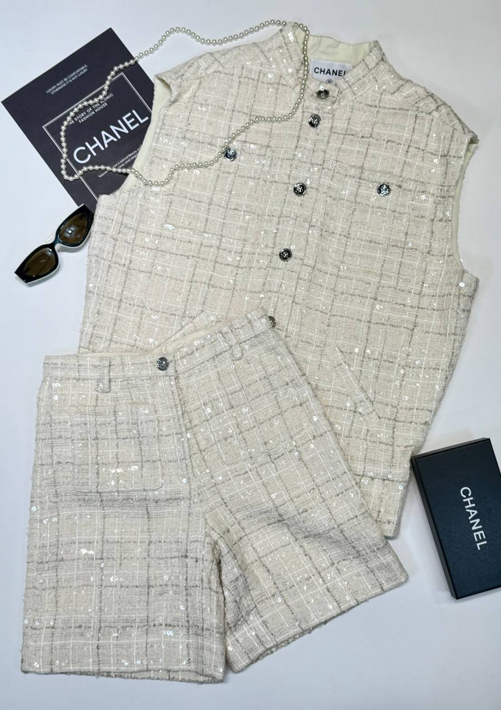 Жилет CHANEL