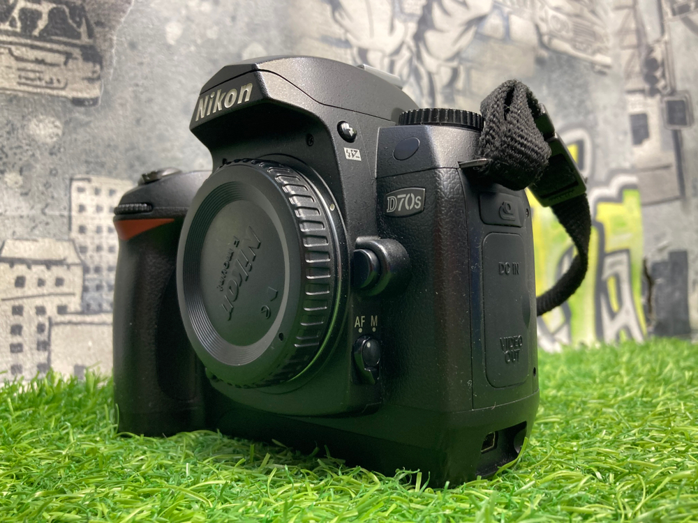 Nikon D70s 25.000 кадров
