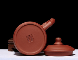 250044 Кружка с крышкой 350 мл, глина, красный