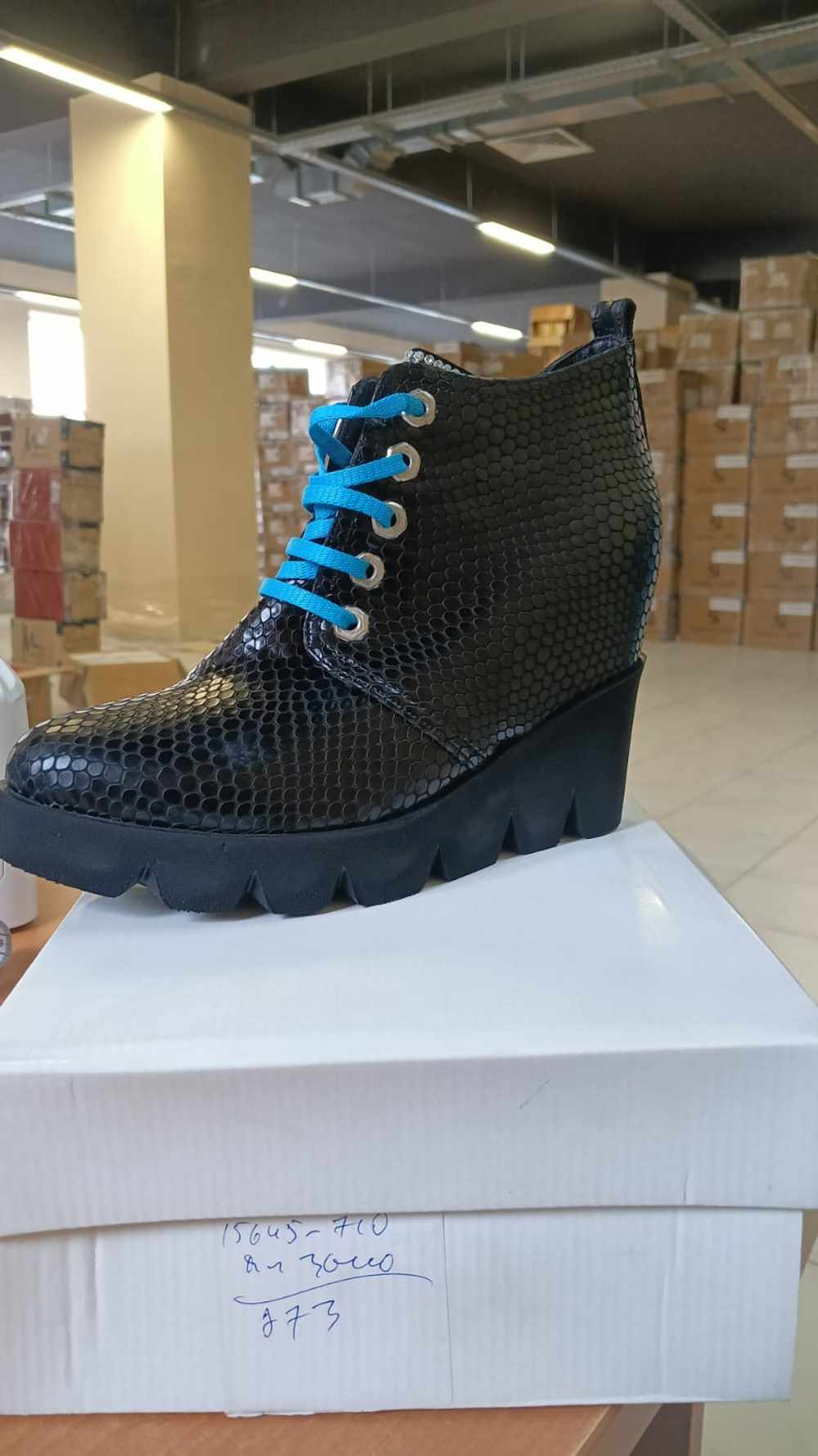 Полусапожки женские 15645-710 \273