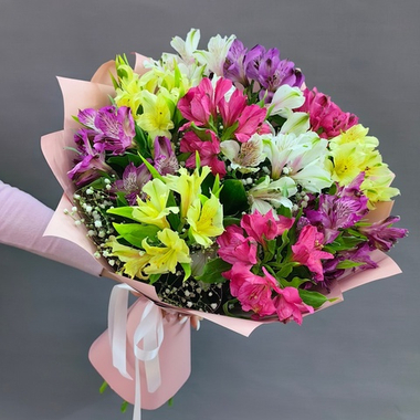 Букет из 11 альстромерий