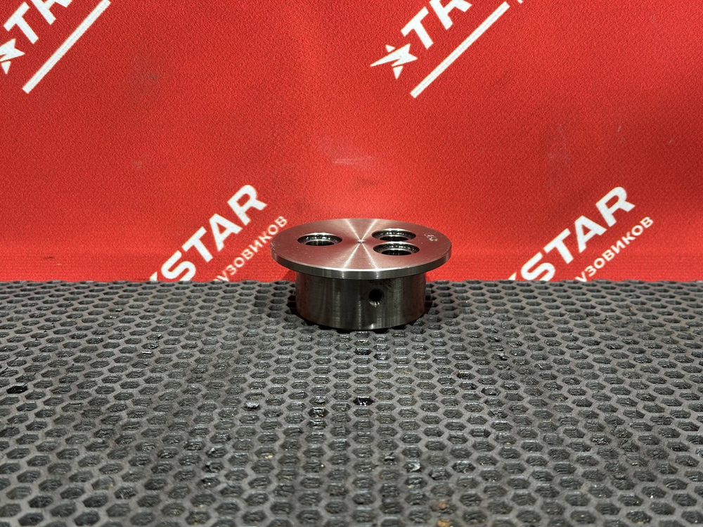 Ось промежуточной шестерни