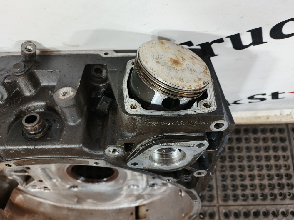 Кожух маховика OM501