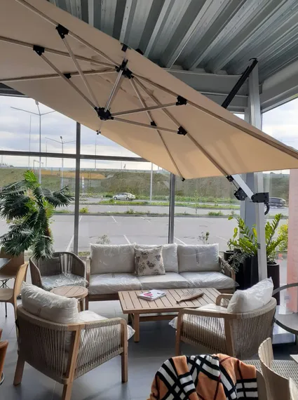 Уличный трехместный диван Ravona KD, массив акации