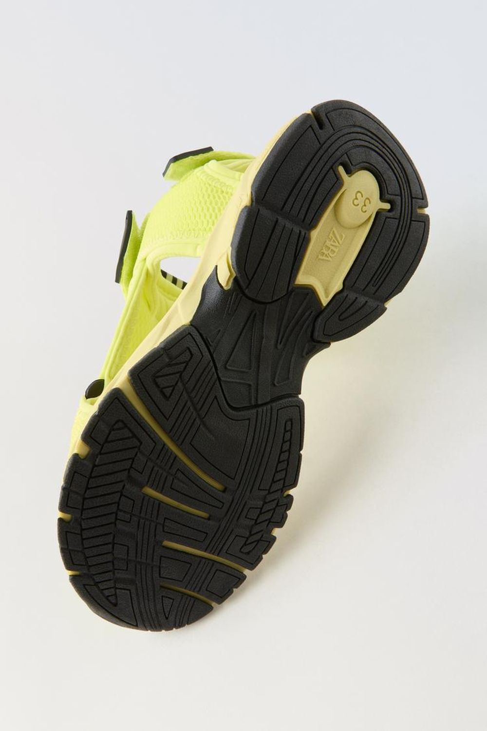 ZARA САНДАЛИИ ИЗ ВЫСОКОТЕХНОЛОГИЧНОЙ ТКАНИ, ЛАЙМОВЫЙ