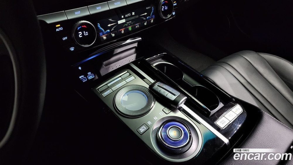 Genesis G80 (RG3) Бензин 2.5 Turbo 2WD (05.2021)