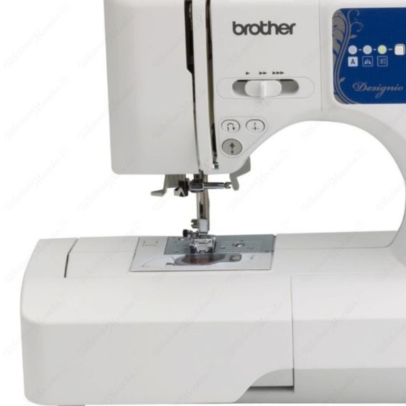 Швейная машина Brother Designio DZ2750