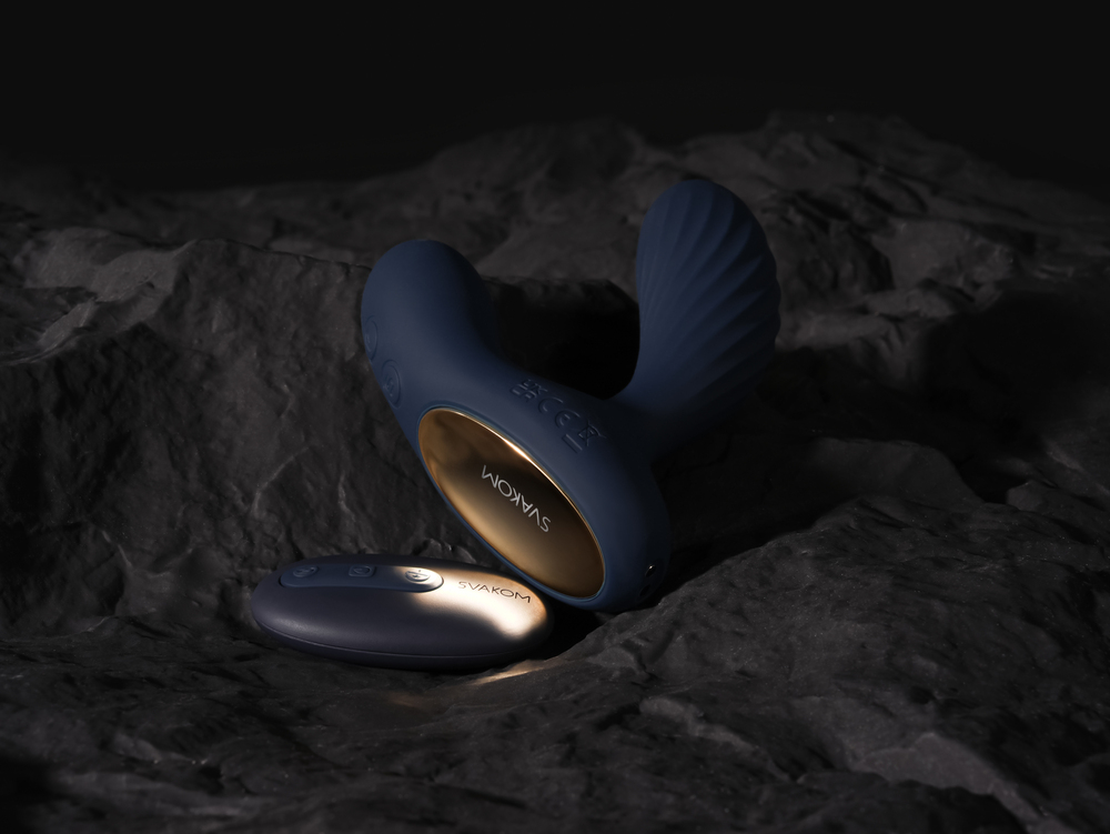 Vick Neo 2 Интерактивный вибромассажер простаты и промежности c функцией нагрева и пультом ДУ