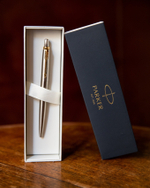 Набор с гравировкой: Ежедневник синий  и Шариковая ручка Parker Jotter Essential, St. Steel GT