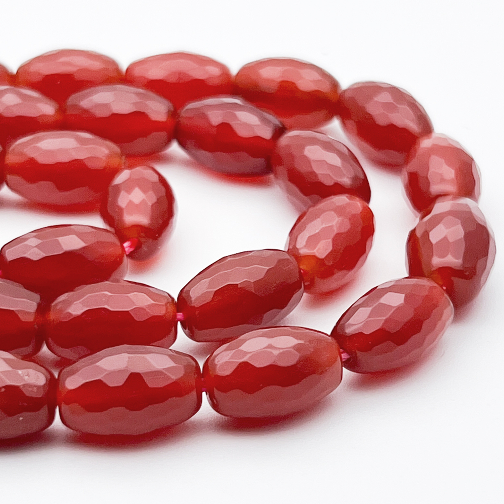 Сердолик, размер около 12*7,6 мм, цена за 8 шт (1/4 нити)