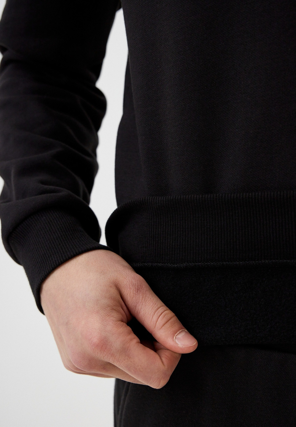 Толстовка мужская PUMA ESS+ 2 Col Big Logo Crew TR