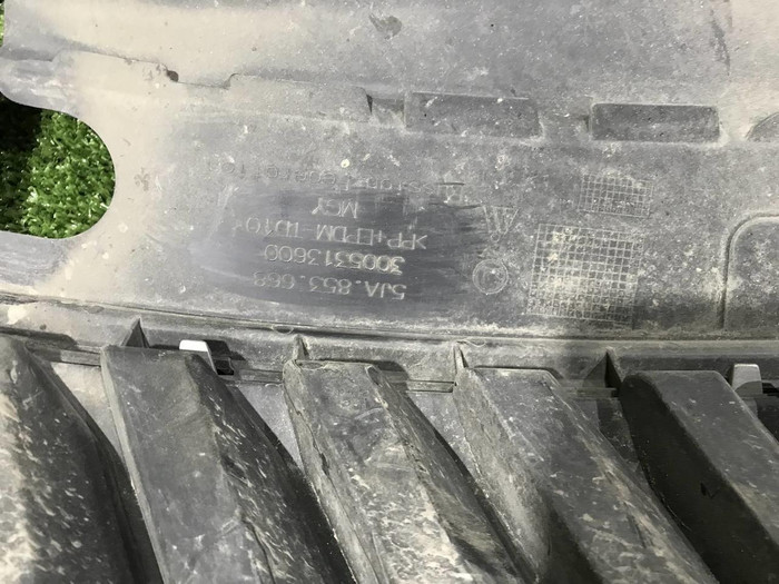 Решетка радиатора Skoda Rapid 1 (2012-2020)