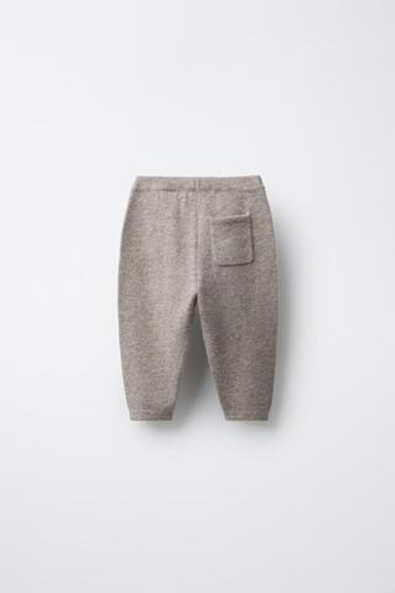 ZARA ТРИКОТАЖНЫЕ БРЮКИ-ДЖОГГЕРЫ, СВЕТЛО-БЕЖЕВЫЙ