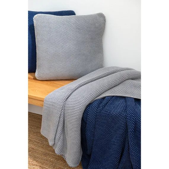 Плед из стираного хлопка темно-синего цвета Essential, 130х180 см