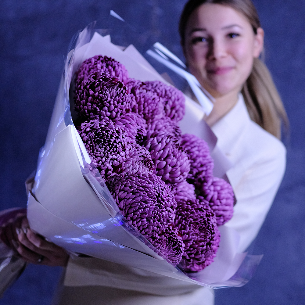 Букет премиальных хризантем Bigoudi Purple