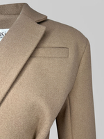 Костюм AS`Kins 245 однотонный утепленный из приталенного пиджака и юбки