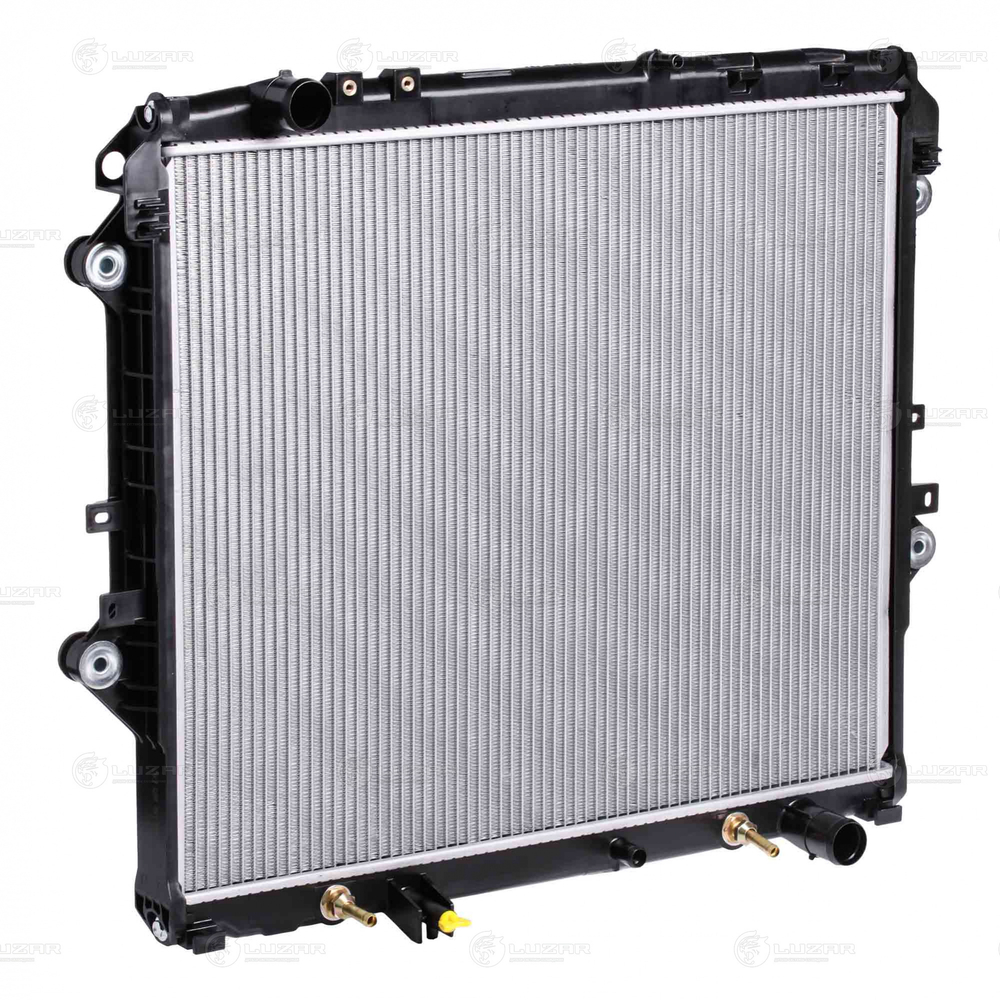 LRc 1975 -  Радиатор охлаждения для автомобилей Hilux (15-)/Fortuner (15-) 2.4D/2.8D AT