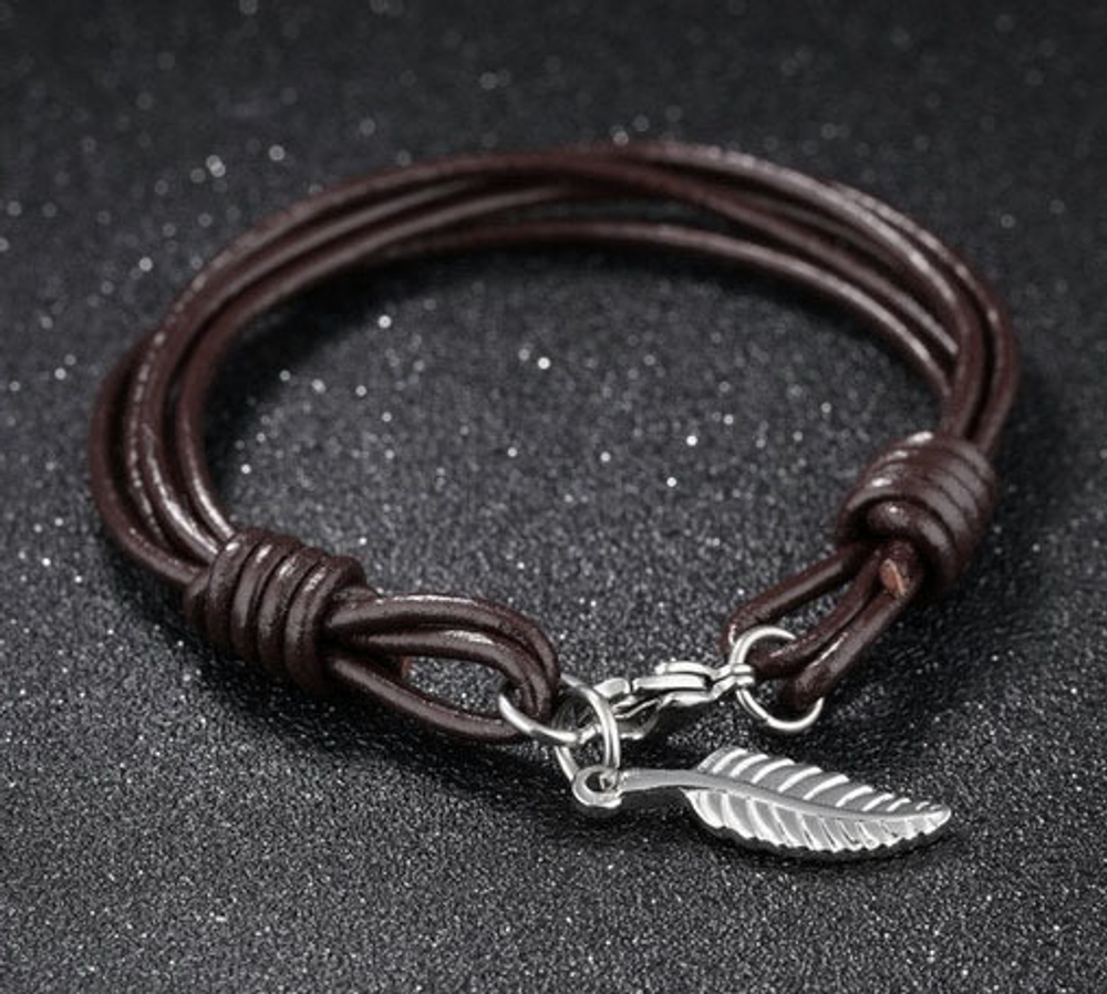 Изящный стильный лёгкий коричневый браслет из кожаного шнура со стальным листиком Steelman 94945