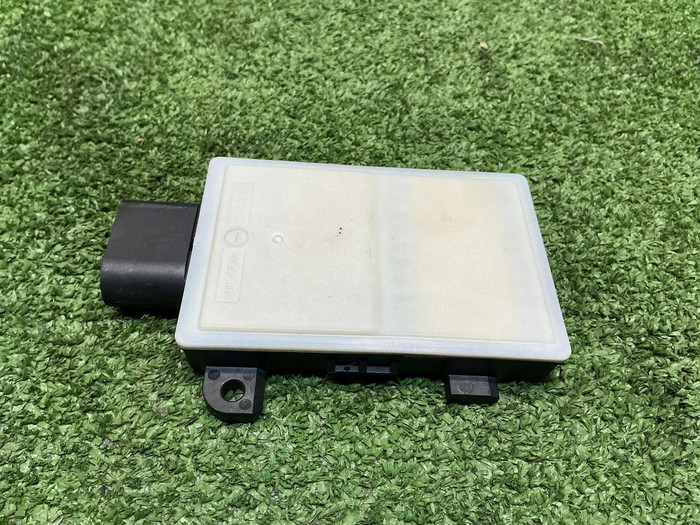 Датчик слепых зон левый VW Touareg 3 (2018-н.в.)