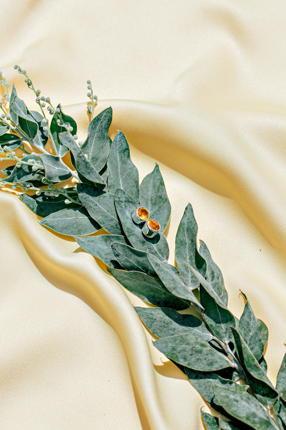 Серьги-пусеты с цитрином