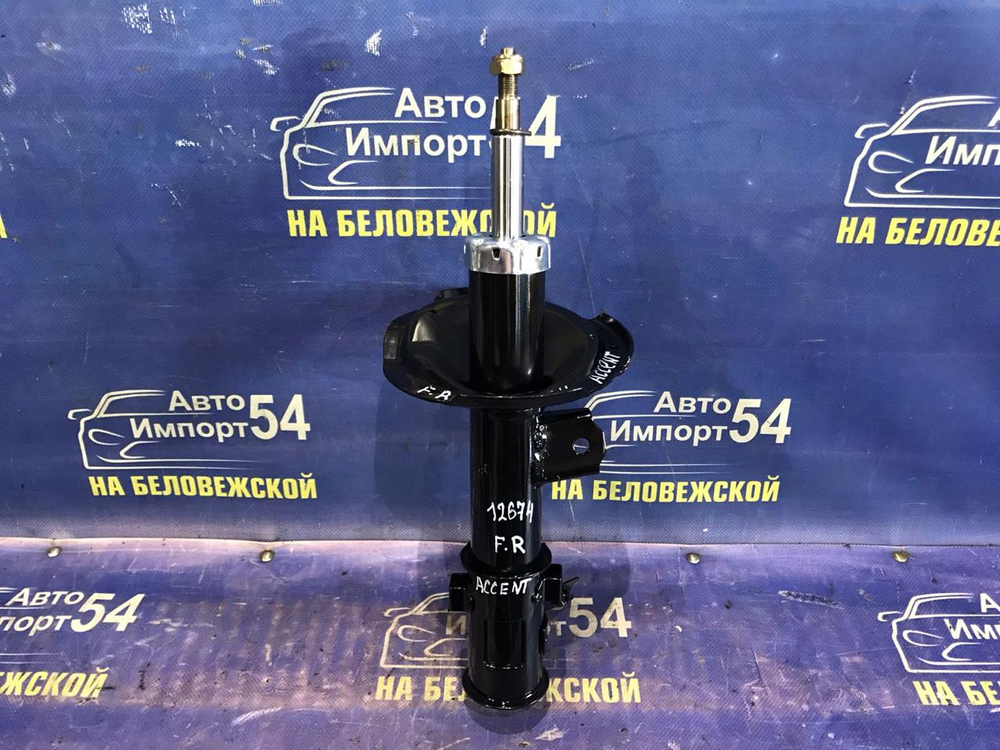 Стойка передняя правая Kia RIO 2005-2006