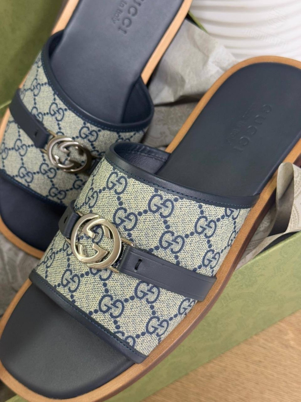 Шлепанцы Gucci