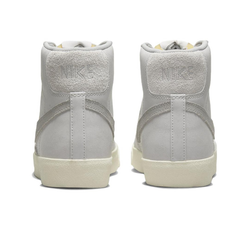 Кроссовки Nike Blazer Mid '77 PRM 'Certified Fresh Grey Fog' DO9787-001