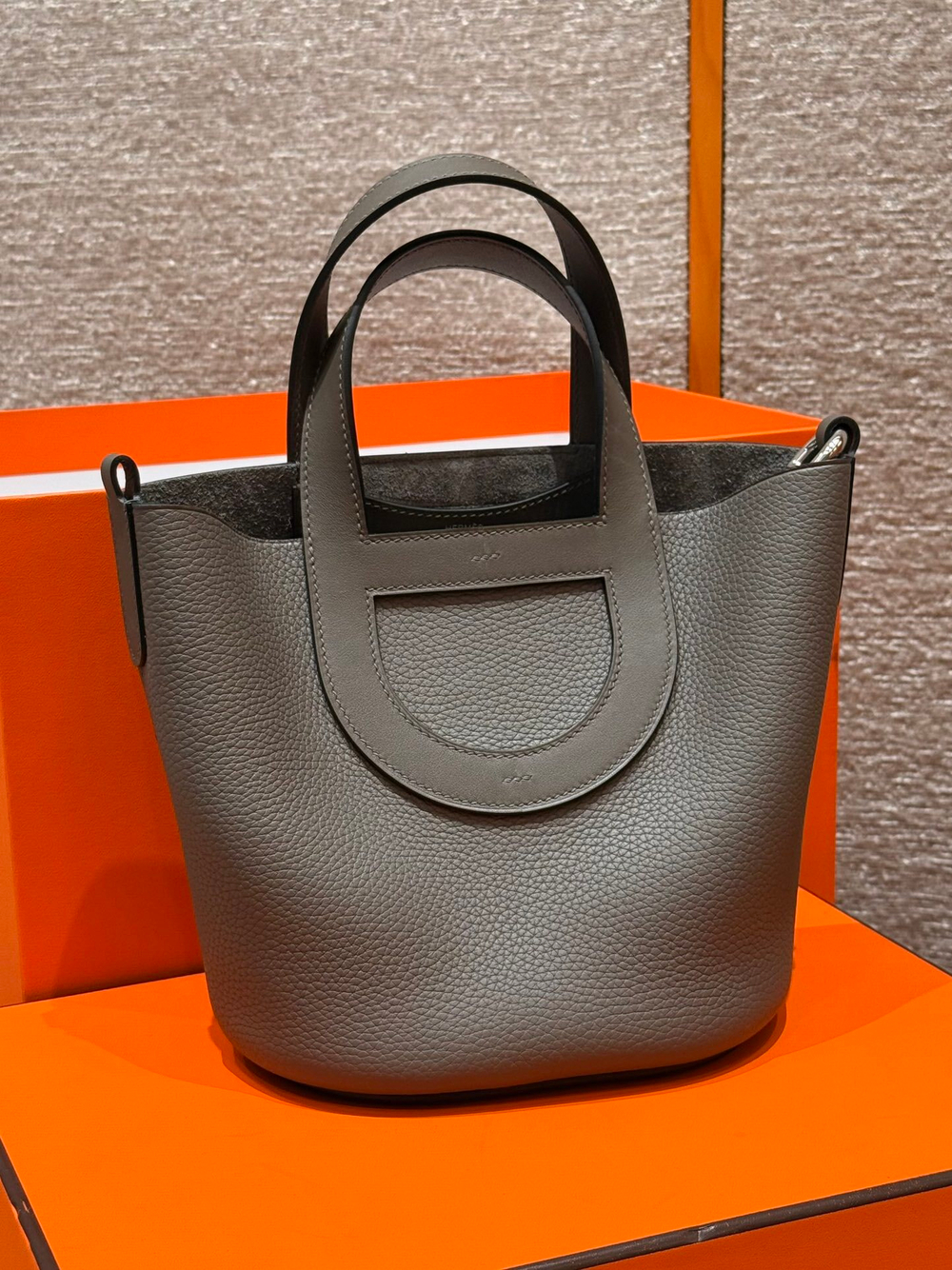 Hermes In The Loop 18 cm