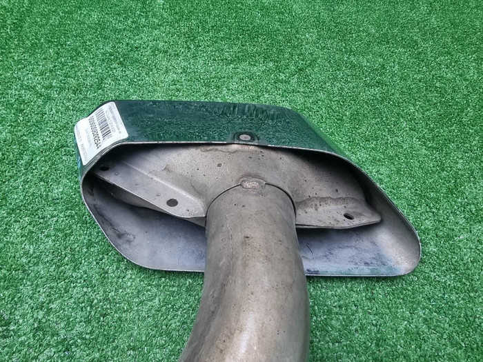 Насадка глушителя левая VW Touareg 3 (2018-2023)