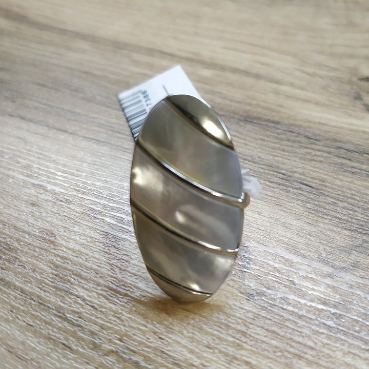 Кольцо Овал, перламутр цвет белый, 18x34 мм