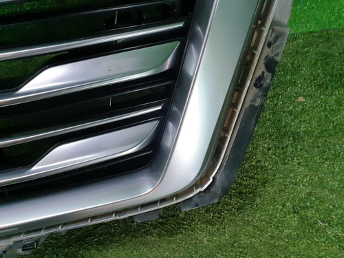 Решетка радиатора Cadillac Escalade 5 (2020-н.в.)