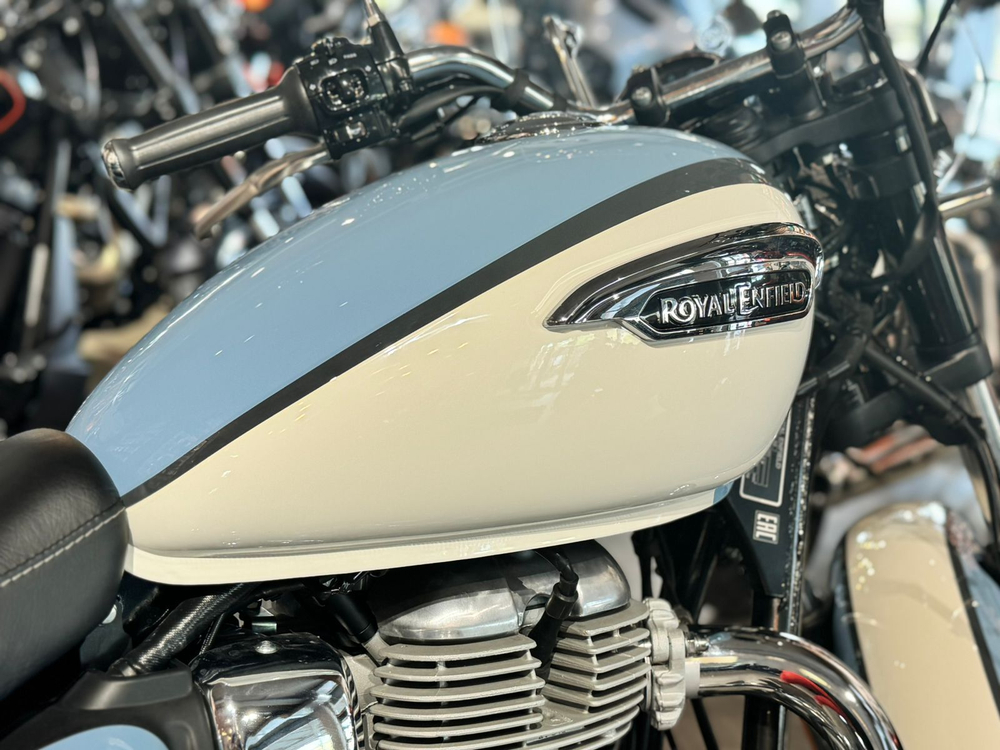Royal Enfield Meteor 350 Aurora Blue 2024