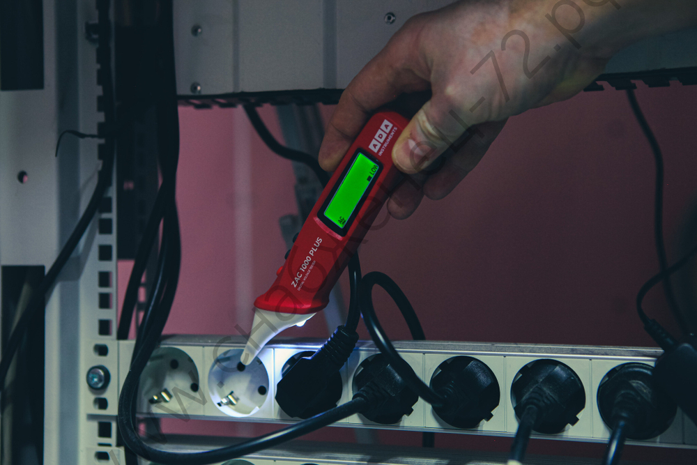 Детектор напряжения и проводки ADA ZAC 1000 PLUS