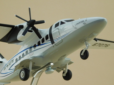 Модель самолёта Л-410 УВП-Е20 «Газпром авиа» в масштабе 1:48