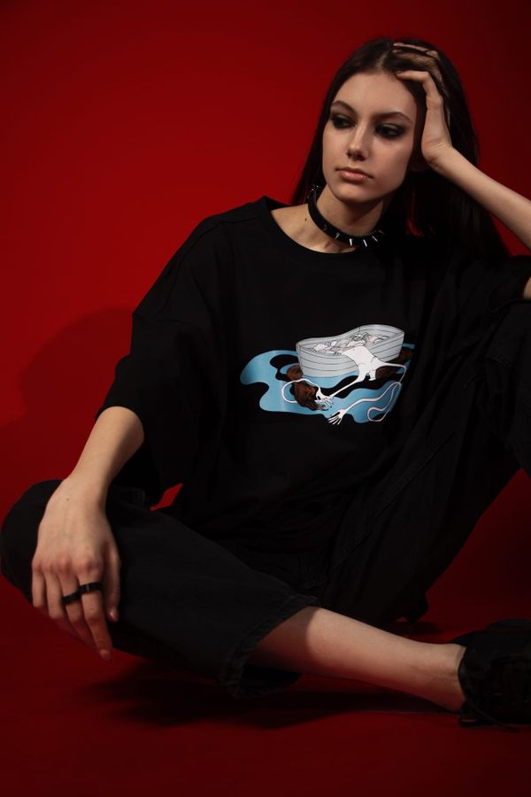 Футболка Оверсайз Закат Венеры 1.0 Черная - фото 5