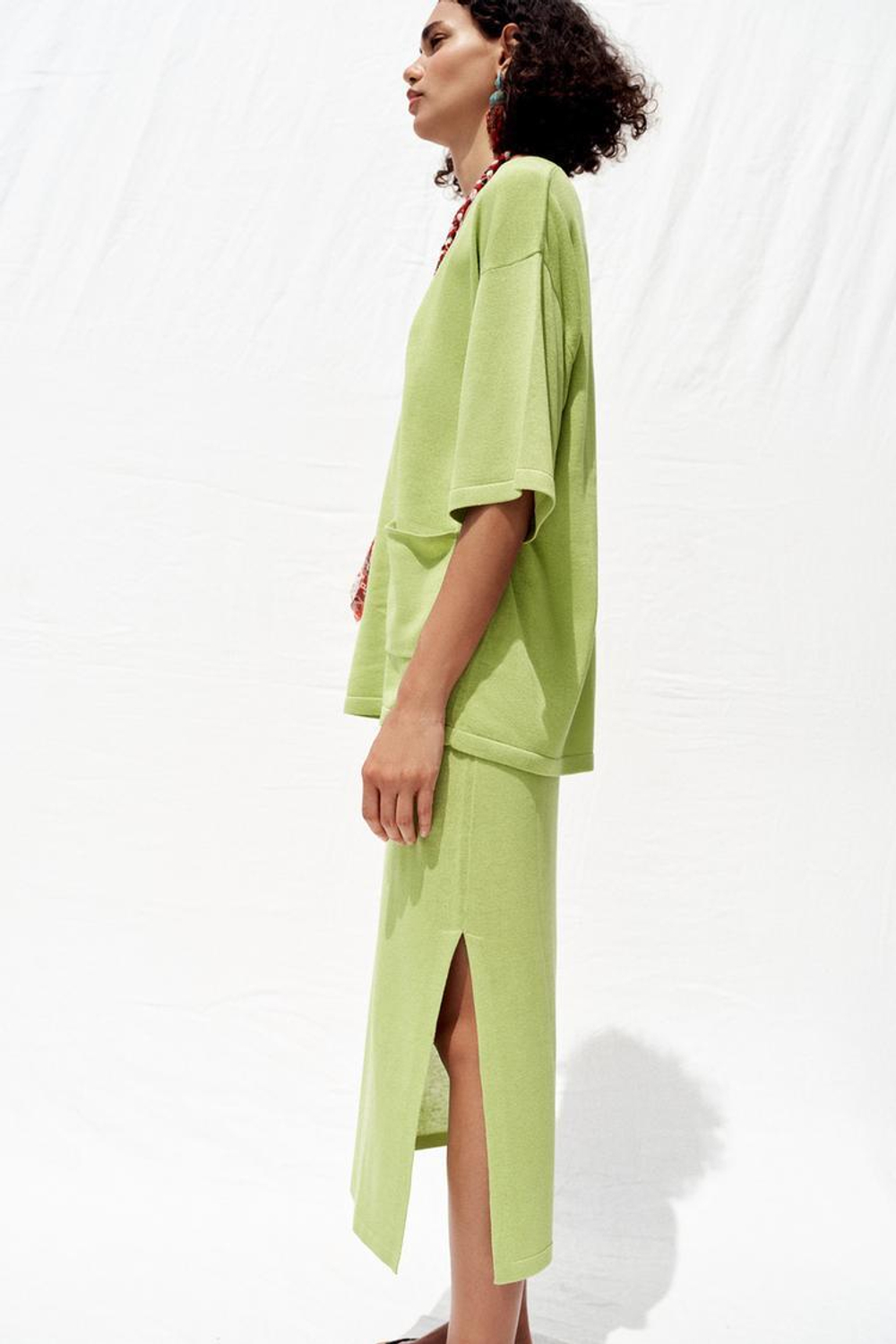 ZARA ТРИКОТАЖНЫЙ ТОП ОВЕРСАЙЗ С КОРОТКИМИ РУКАВАМИ, ЗЕЛЕНЫЙ