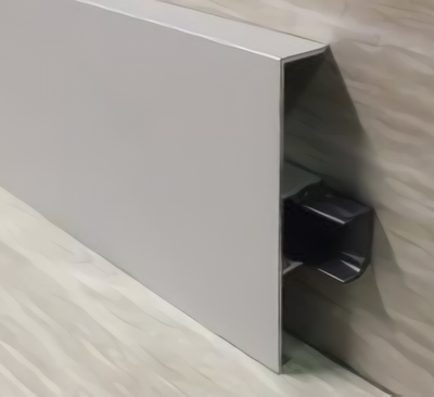 Алюминиевый плинтус прямоугольный с крепежом серебро