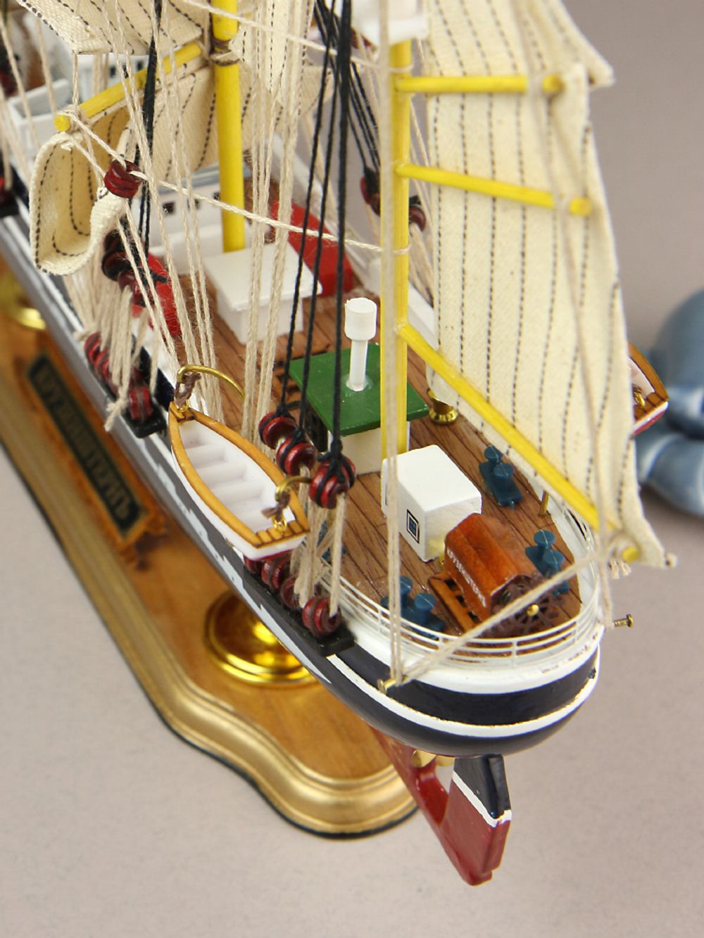 Meteor Lights Модель парусника Крузенштерн 52 см