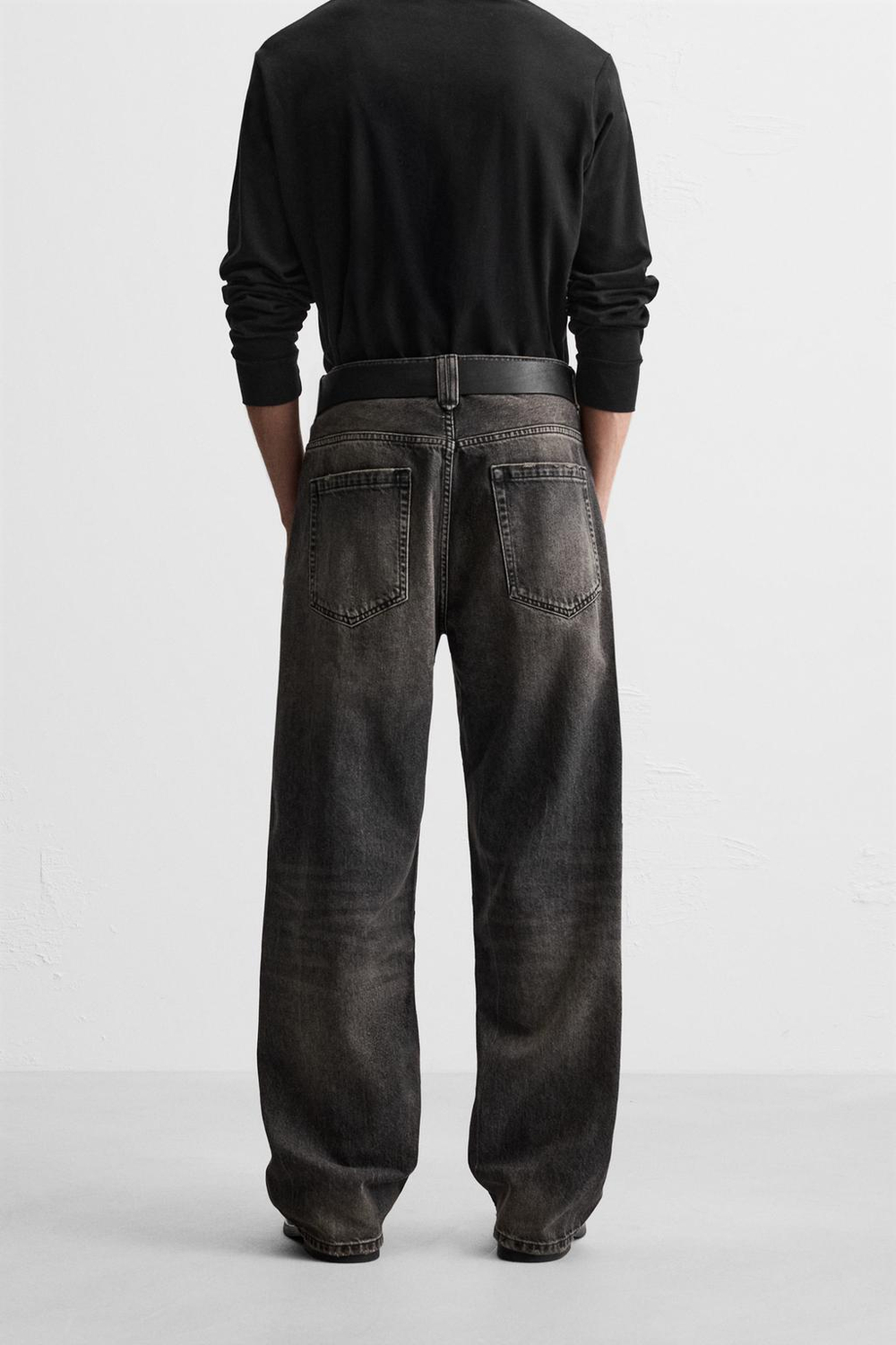 Джинсы baggy fit с декоративной строчкой