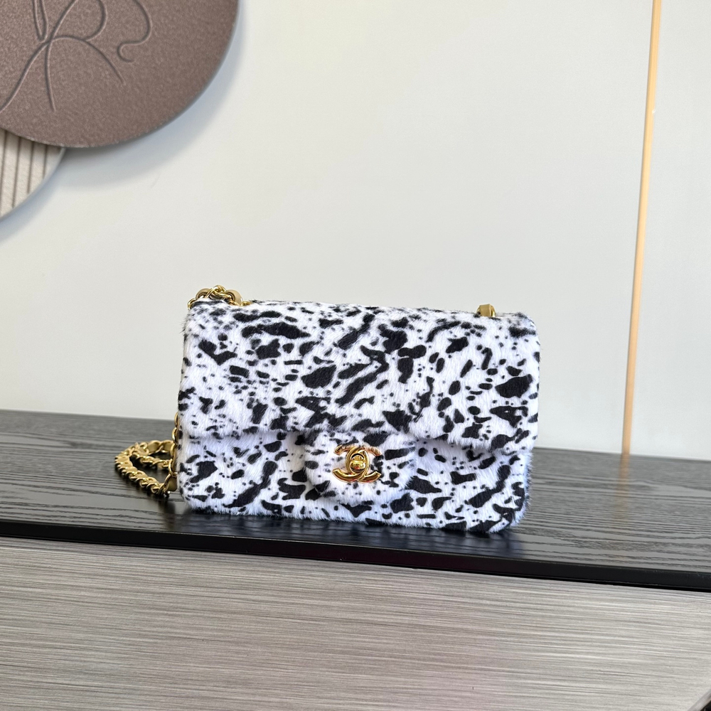 Chanel Mini Classic Handbag 20 cm