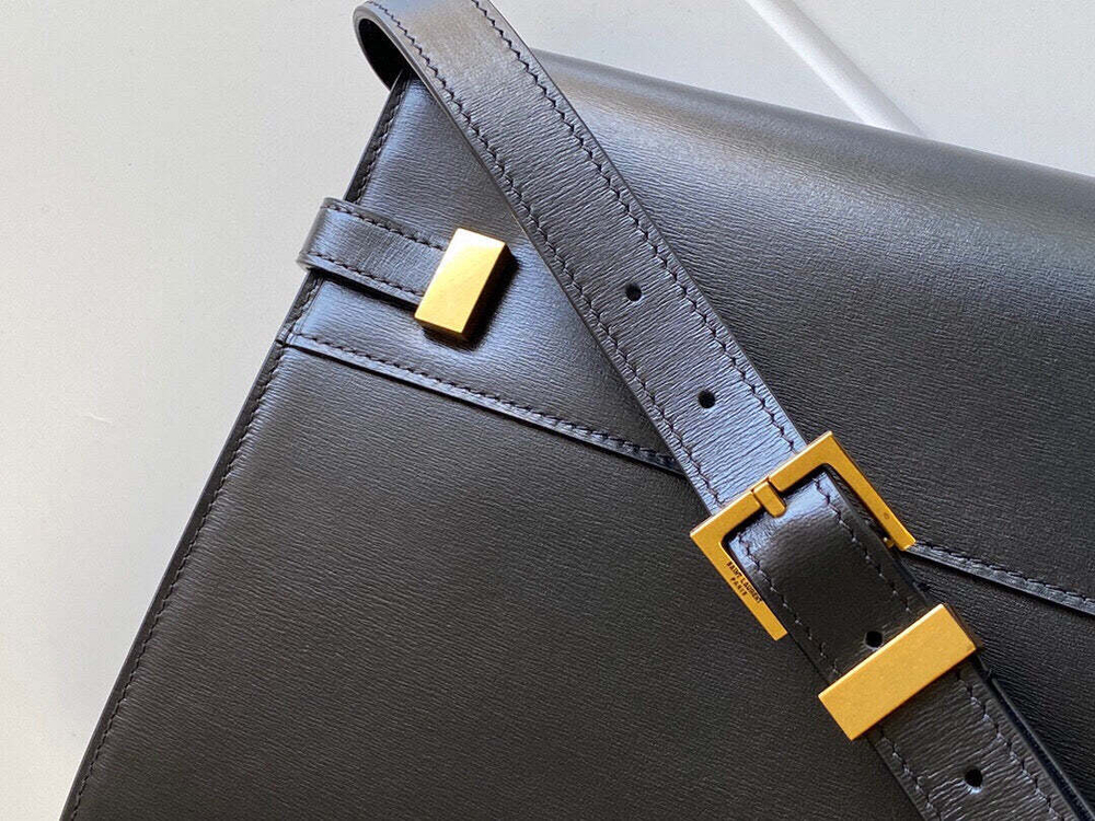 Yves Saint Laurent Manhattan 29 cm