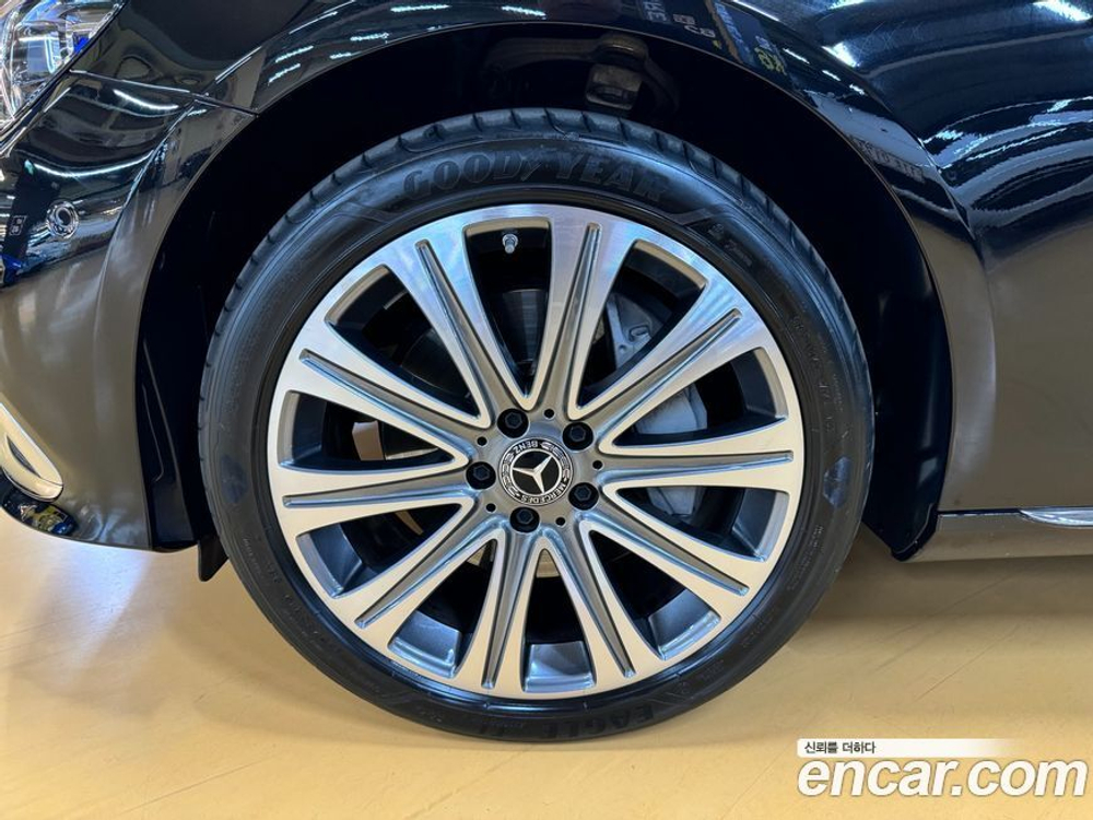 Mercedes-Benz E-Class W213 E300e 4MATIC Exclusive (02.2023)