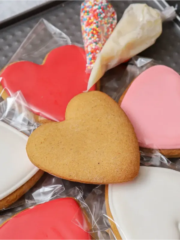 Большой набор сердец с сахарной глазурью для росписи