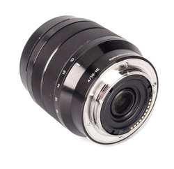 Объектив Sony 10-18mm f/4 (SEL-1018), черный