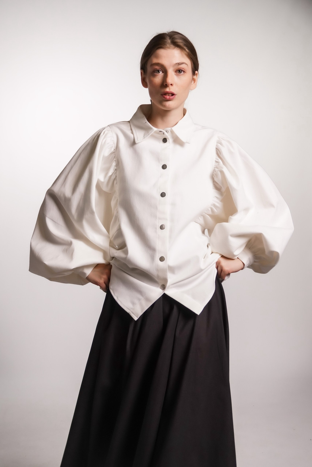 Юбка асимметричная однослойная из черного батиста