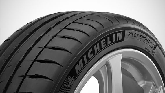 Michelin Pilot Sport 4 225/40 ZR18 92Y XL