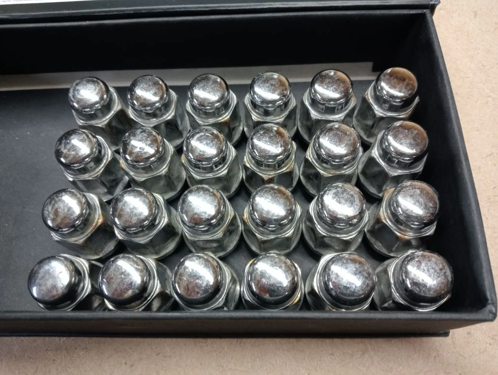 Гайка колесная конусная М14х1,5, высота 35, хром б/у